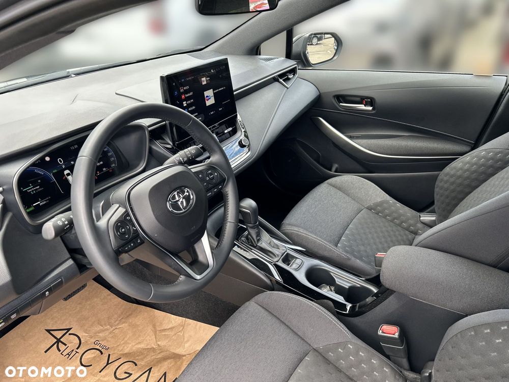 Toyota Corolla 1.8 Hybrid Comfort - 24