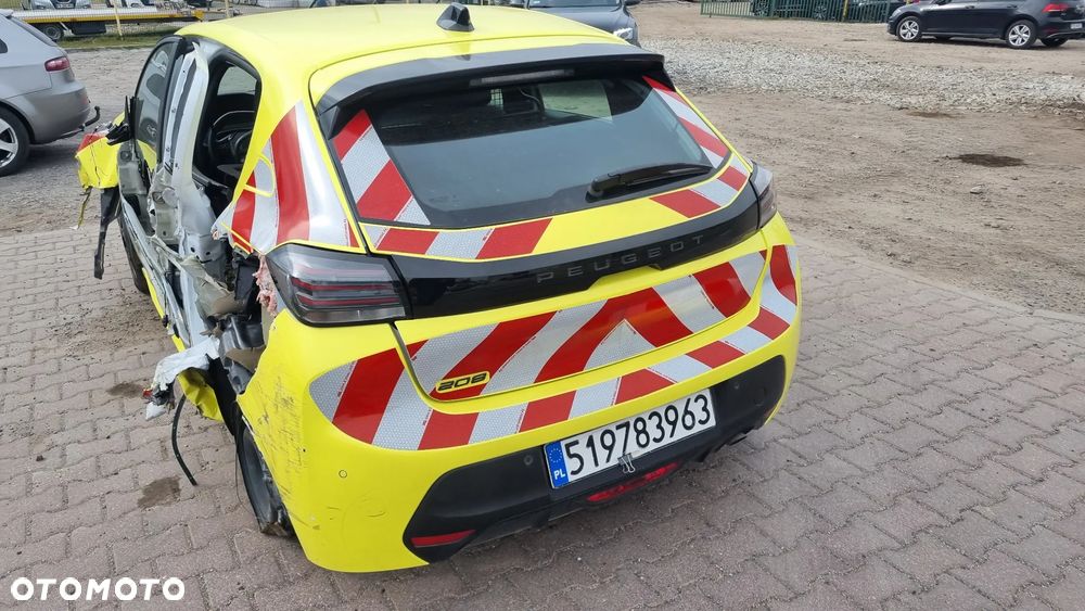 Peugeot 208 1.2 PureTech Business S&S - 16