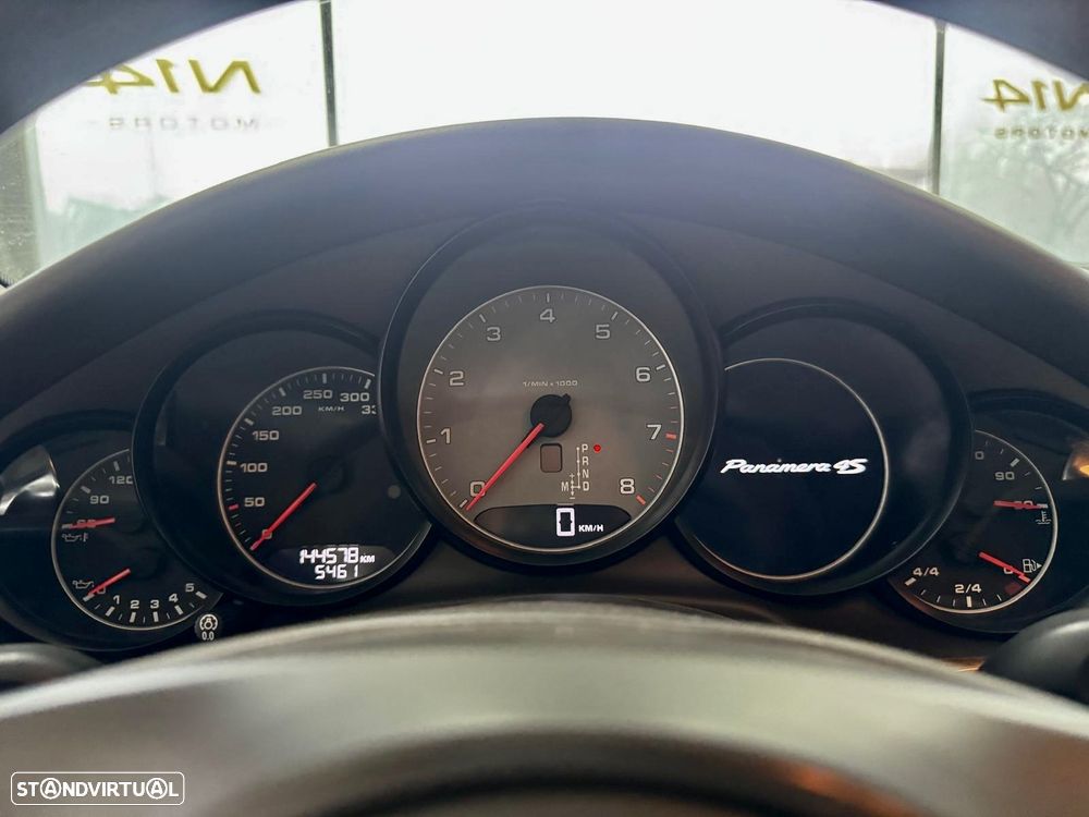 Porsche Panamera 4 S PDK - 24