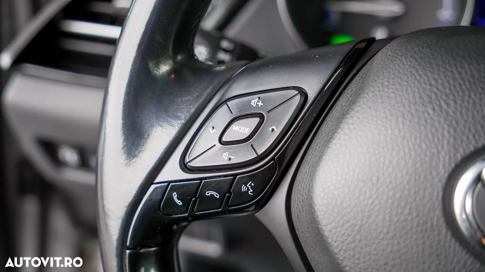 Toyota C-HR 1.8 HSD 122 CP 4x2 CVT Style - 16