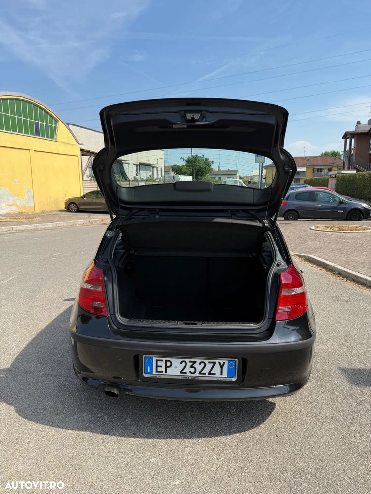 BMW Seria 1 118d - 32