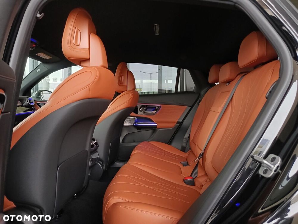 Mercedes-Benz GLC - 29