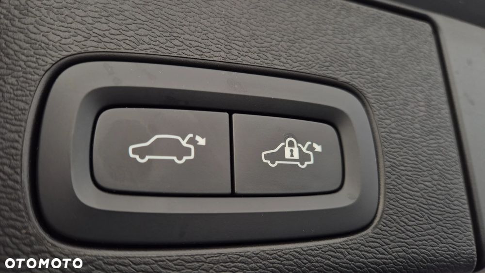 Volvo XC 60 T6 Plug-In Hybrid AWD Plus Bright - 35