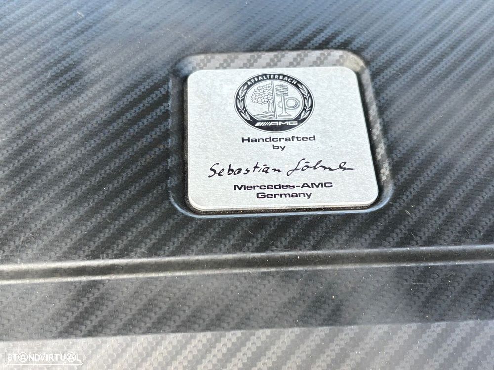 Mercedes-Benz GLA 45 AMG 4Matic 7G-DCT - 22