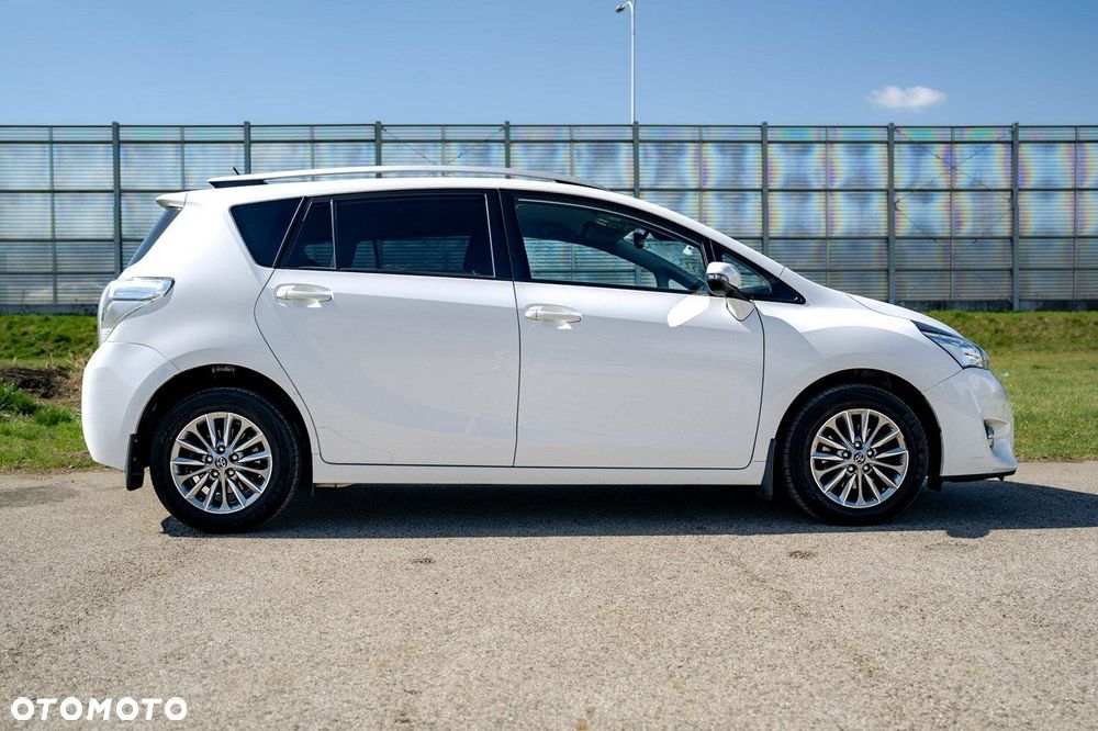Toyota Verso - 8