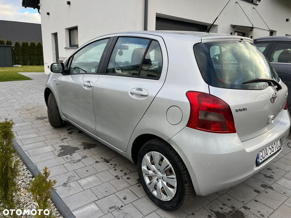 Toyota Yaris 1.4 D-4D Prestige - 5