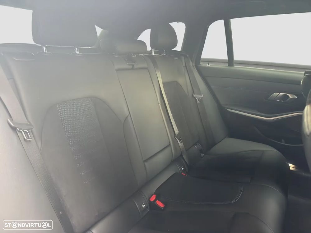 BMW 320 e Touring Aut. M Sport - 33