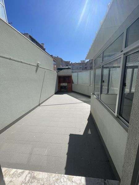 Apartamento T2 com Garagem - Grande imagem: 4/11