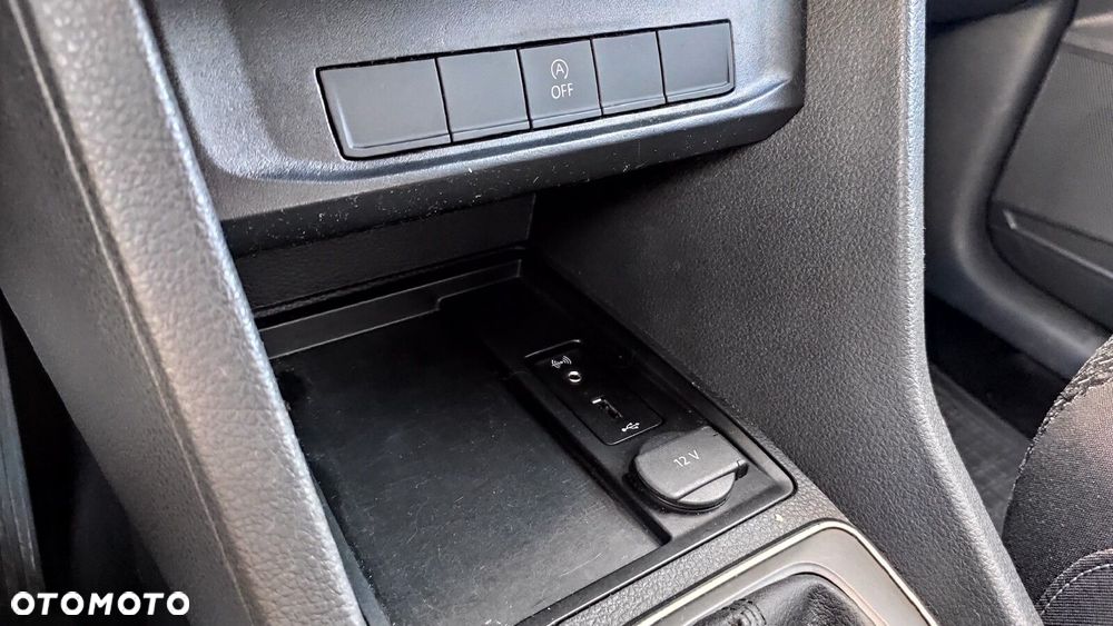 Volkswagen Caddy - 27