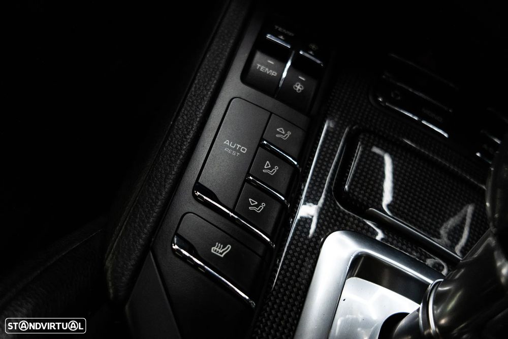 Porsche Cayenne Diesel Platinum Edition - 30