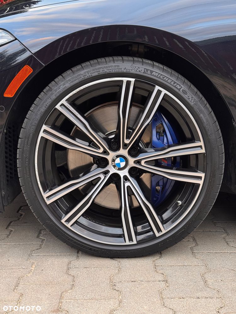BMW Seria 8 - 11