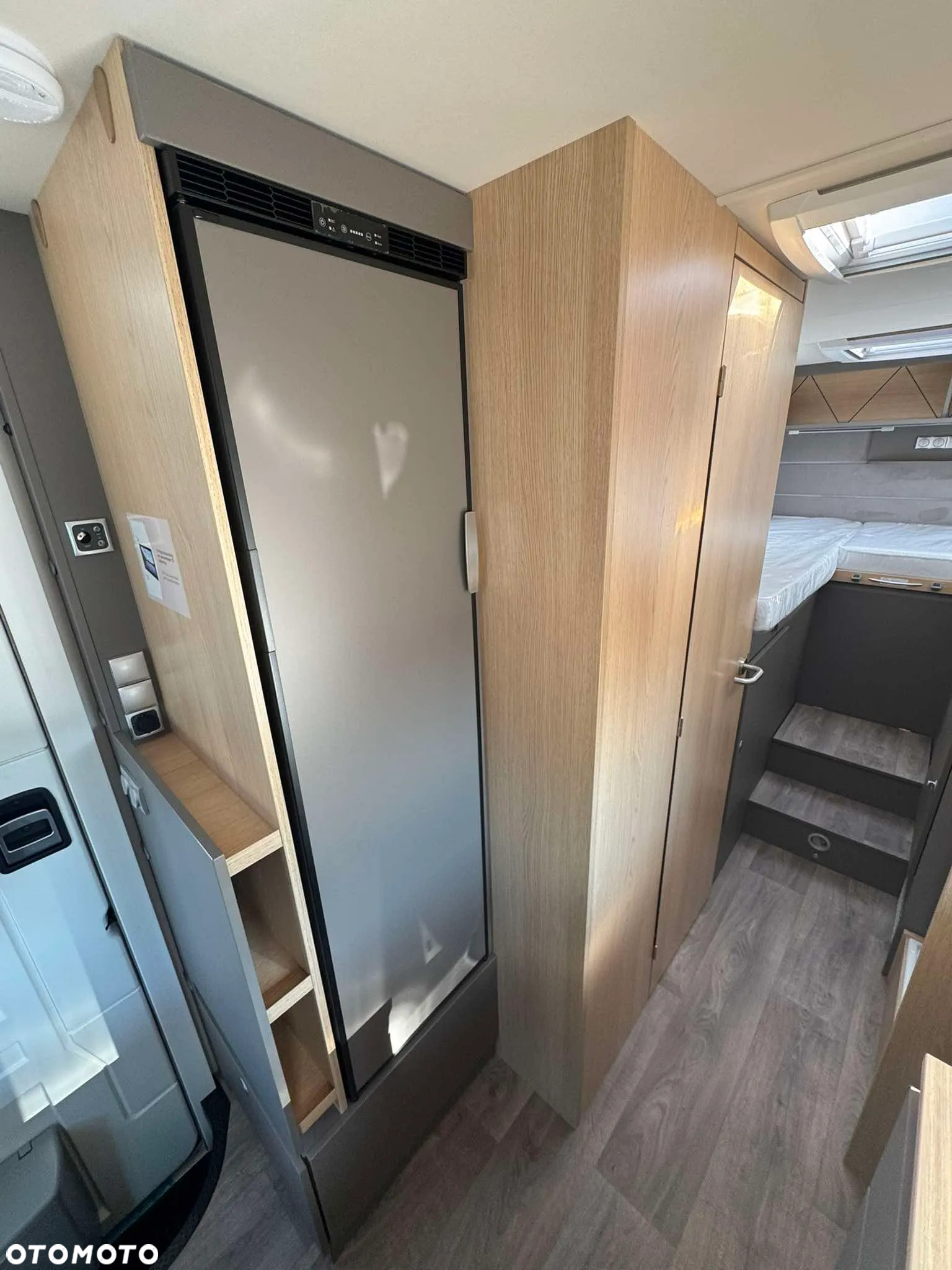 LMC Tourer Lift H730G - Kamper o DMC 3500kg dla 5ciu osób! - 19