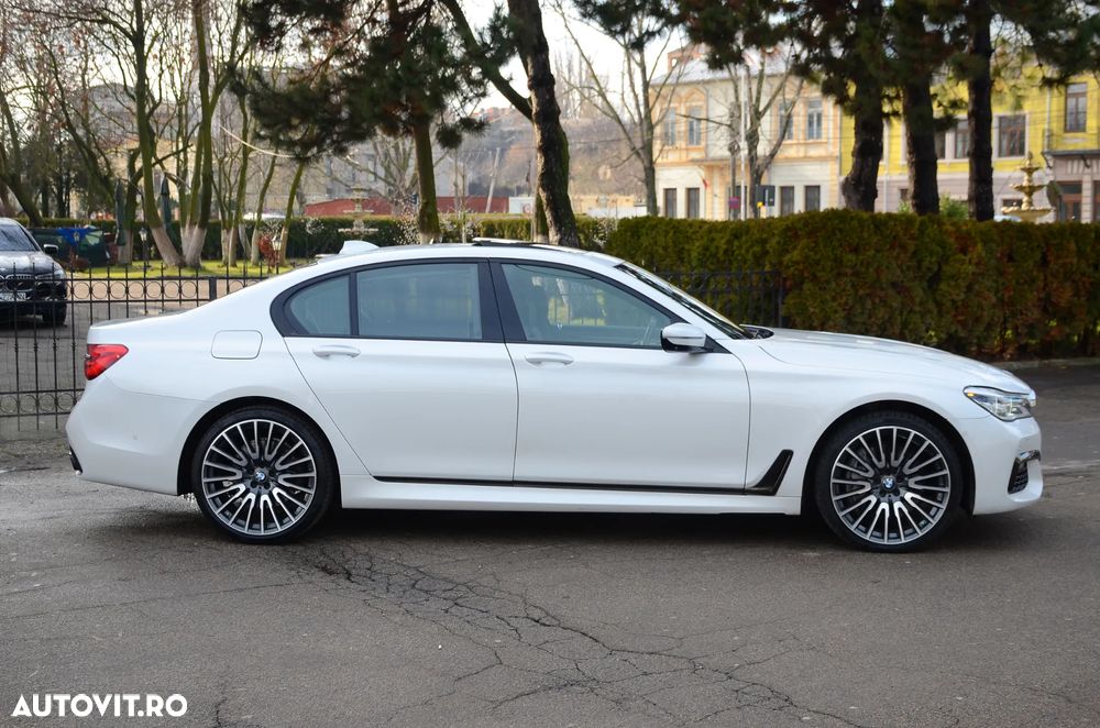 BMW Seria 7 750i xDrive - 3