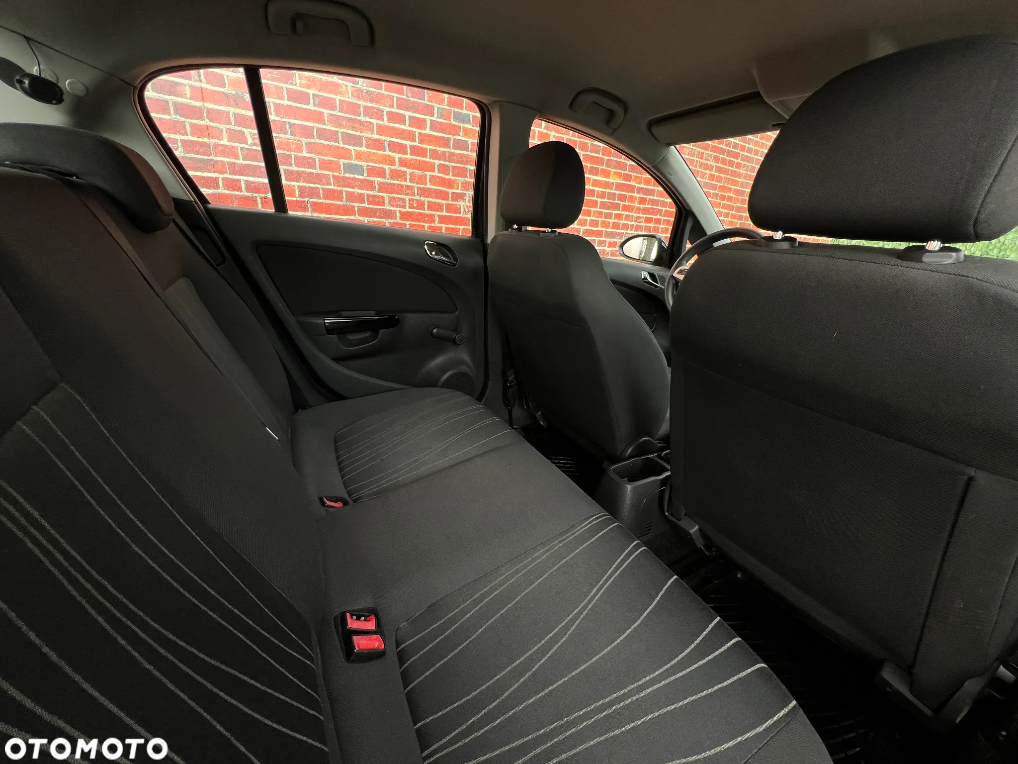 Opel Corsa - 18