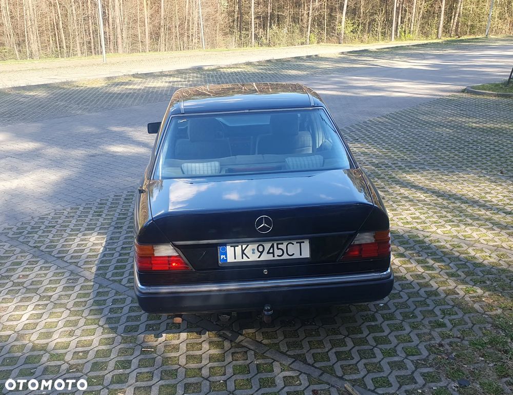 Mercedes-Benz W124 (1984-1993) - 18