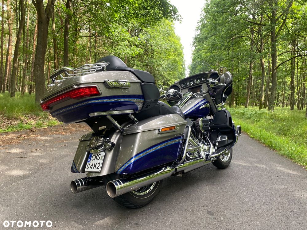 Harley-Davidson Touring Ultra Limited - 8