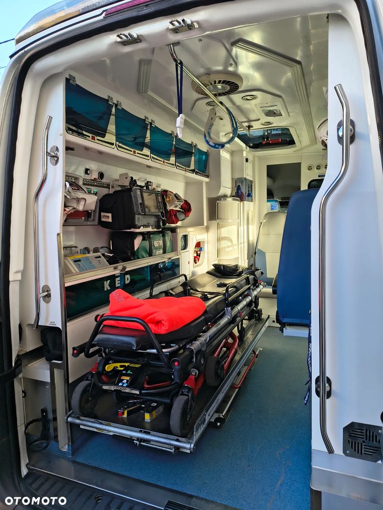 Mercedes-Benz Sprinter AMBULANS karetka - 2