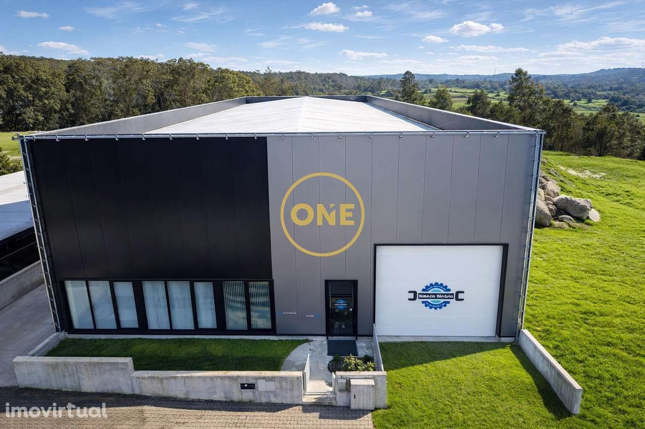 Pavilhão Industrial com 1.100 m2 - Grande imagem: 3/10