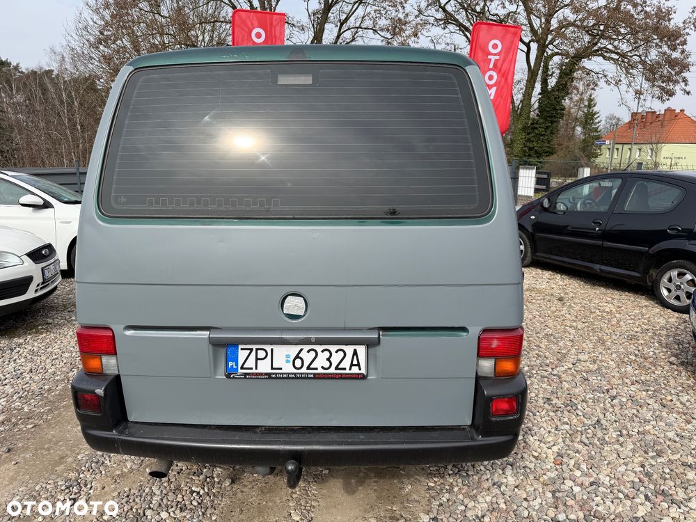 Volkswagen Multivan - 9