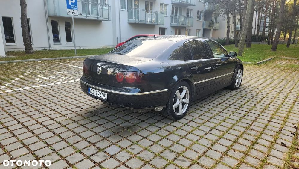 Volkswagen Phaeton - 4