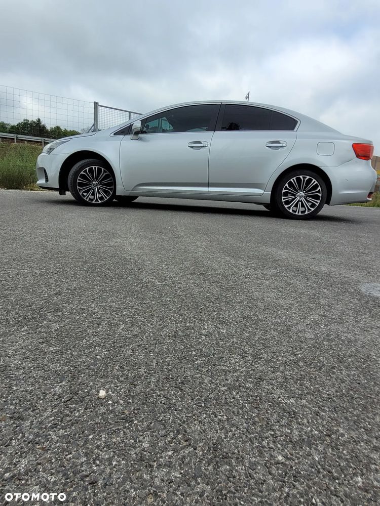 Toyota Avensis 1.8 Sol MS - 3