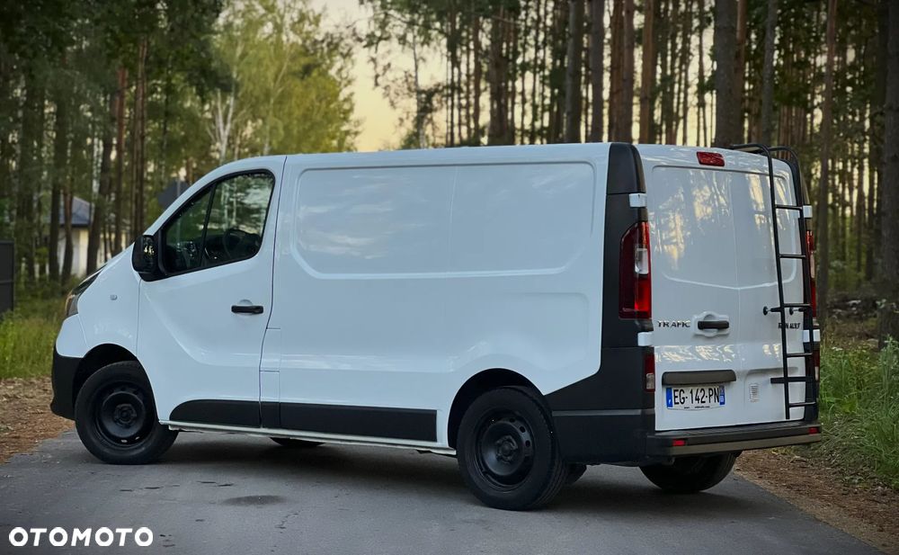 Renault Trafic - 22