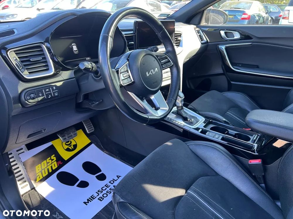 Kia XCeed 1.6 T-GDI L Business Line DCT - 12