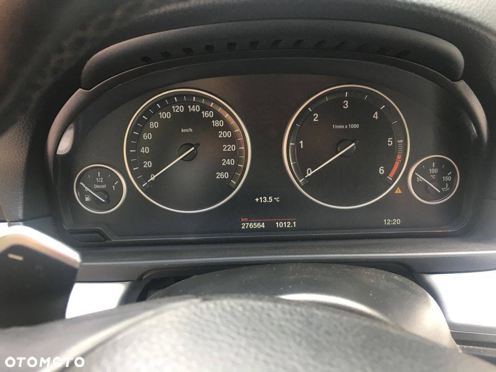 BMW Seria 5 520d xDrive Luxury Line - 4