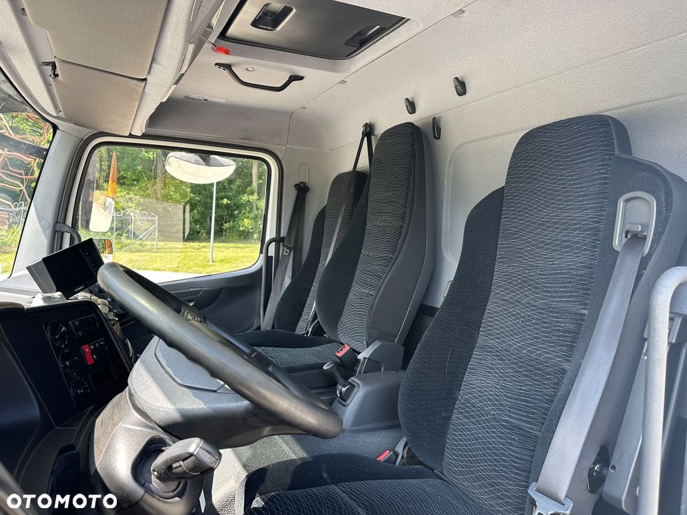 Mercedes-Benz - 14