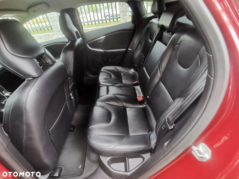 Volvo V40 - 10