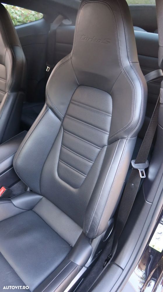 Porsche 911-TURBO-S - 39