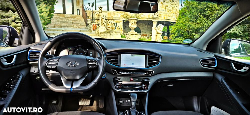 Hyundai IONIQ 1.6 GDI Premium - 11