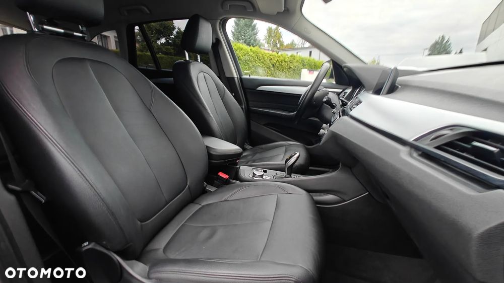BMW X1 sDrive18i Business Edition - 35