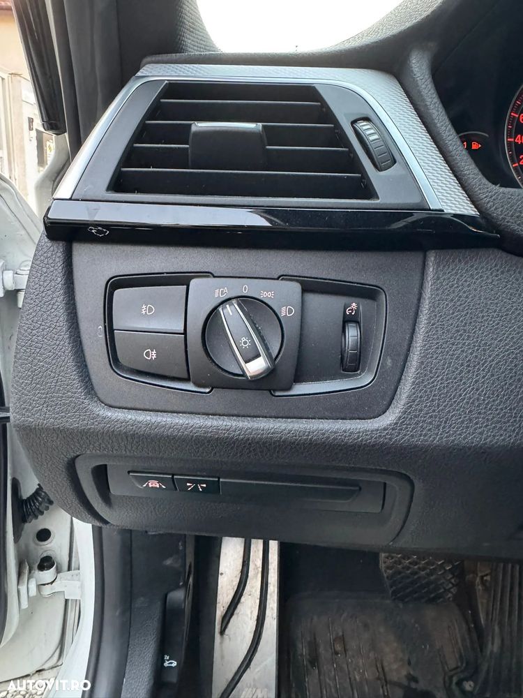 BMW 3 Series 2019 — imagine 10