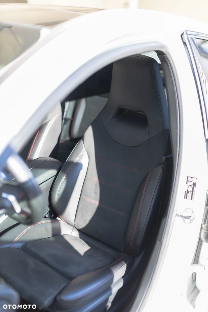 Mercedes-Benz Klasa A 250 4-Matic AMG Line 7G-DCT - 22