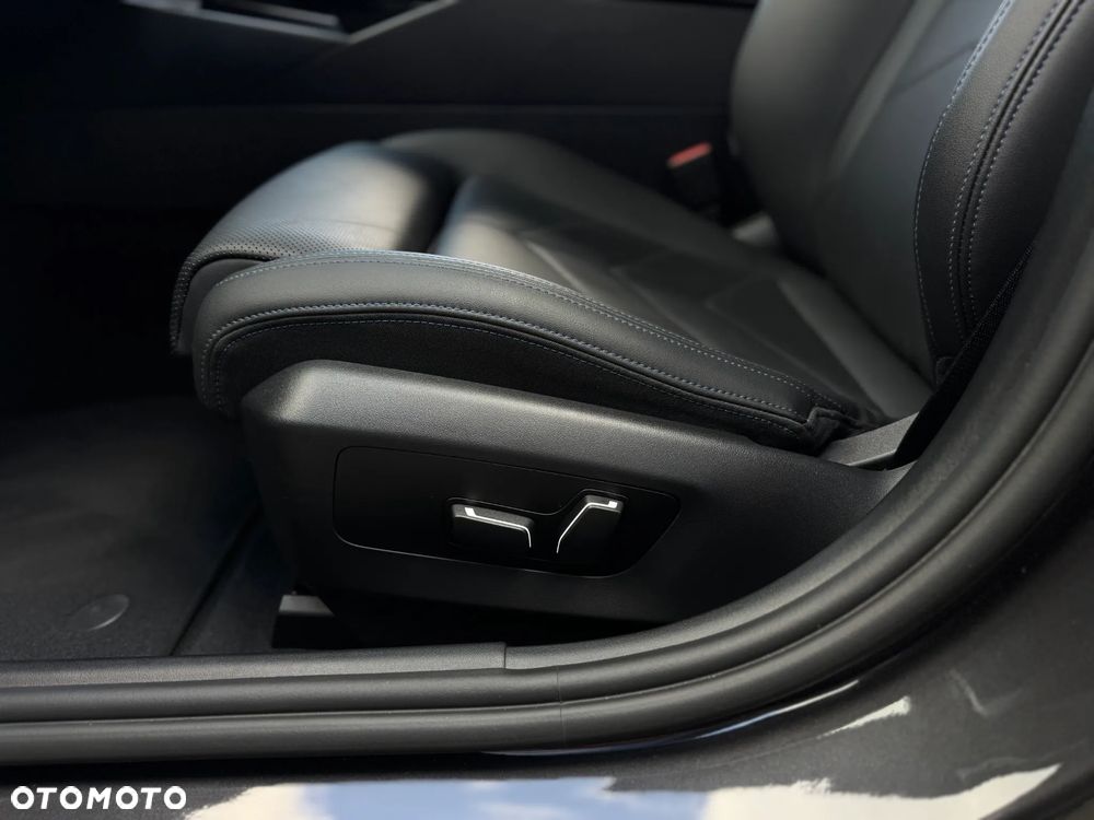 BMW Seria 5 520d xDrive mHEV M Sport - 11