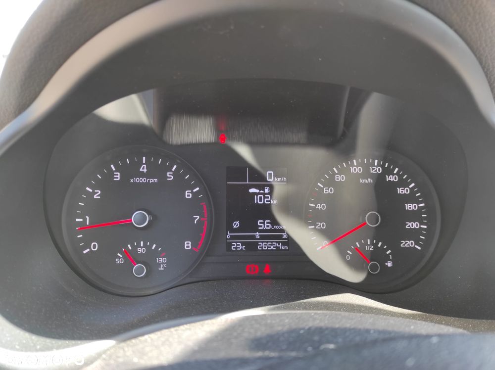Kia Stonic 1.2 L - 8