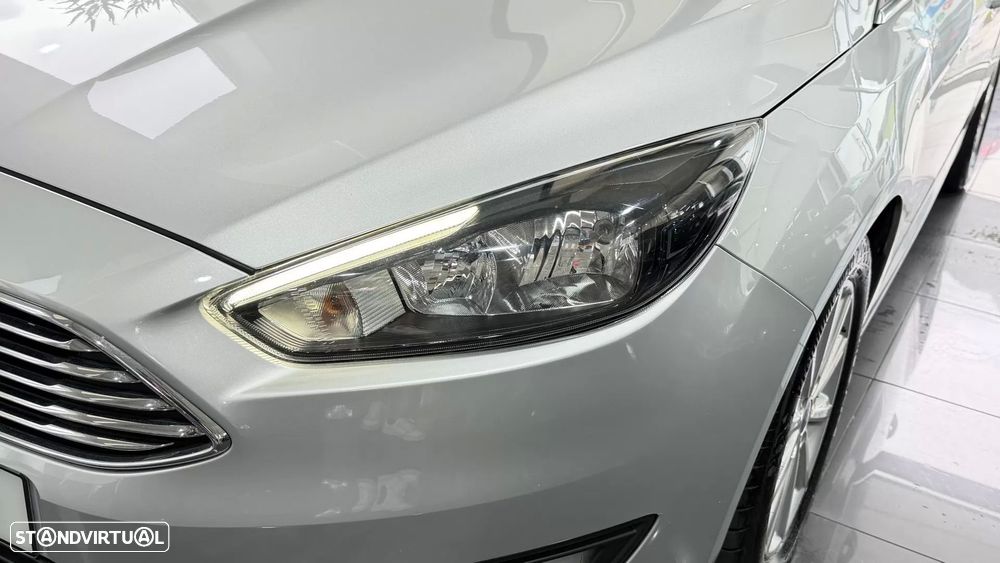 Ford Focus SW 1.0 EcoBoost Titanium - 17