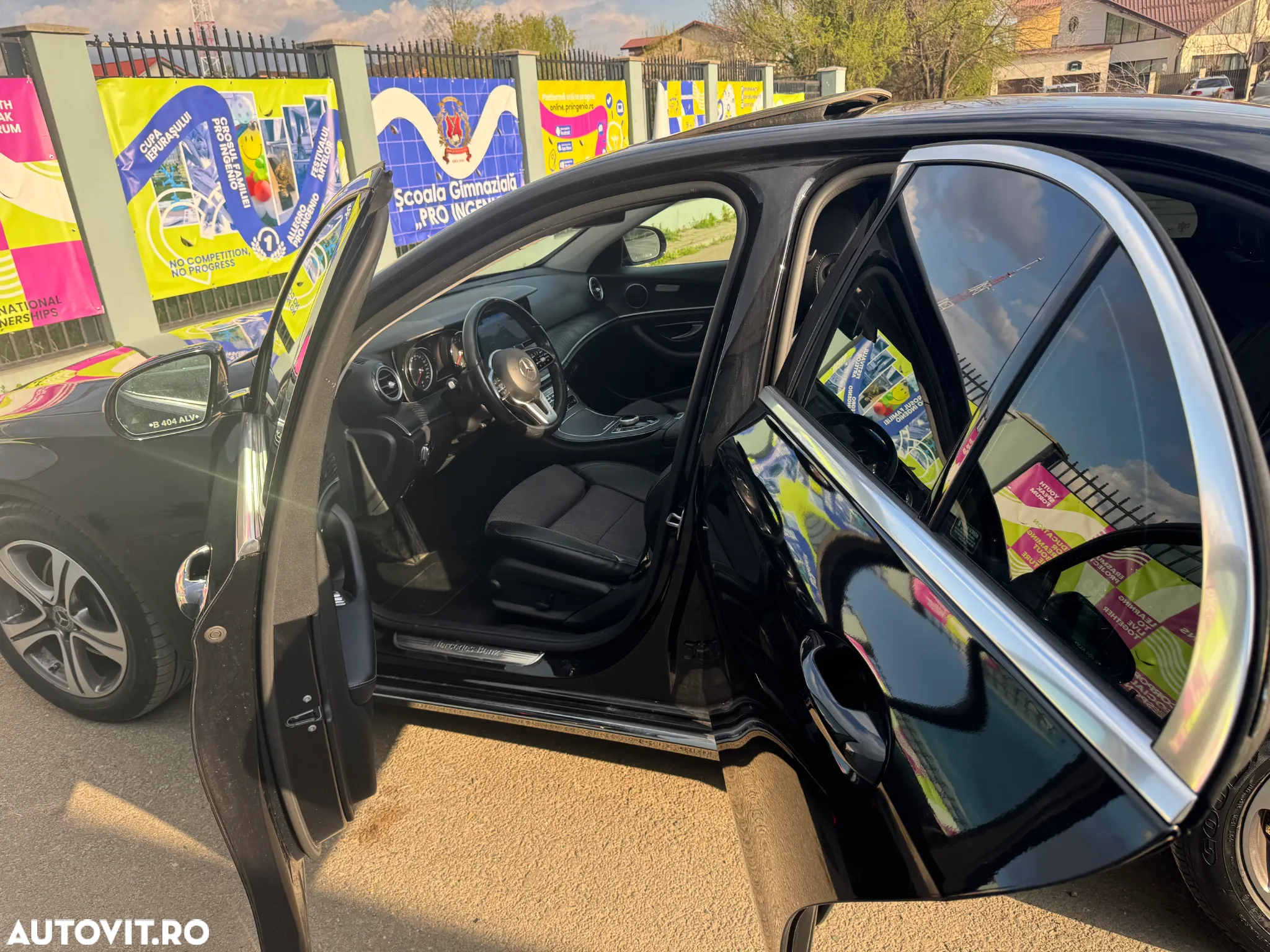 Mercedes-Benz E 200 4MATIC Aut. - 11