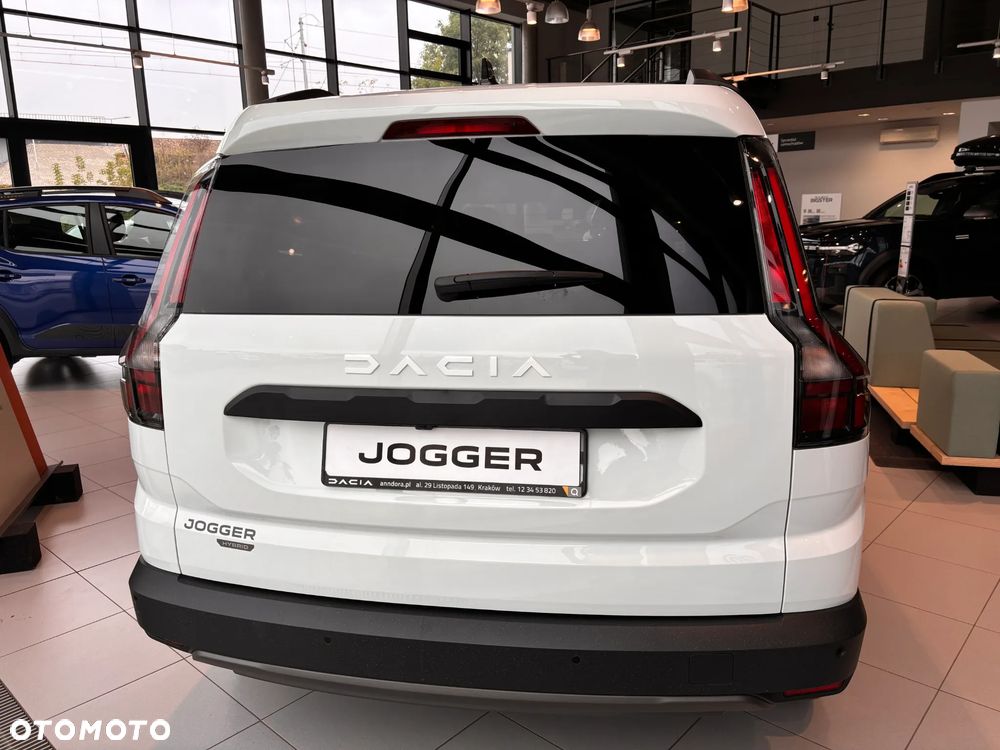 Dacia Jogger 1.8 Full Hybrid 155 Journey MMT - 4