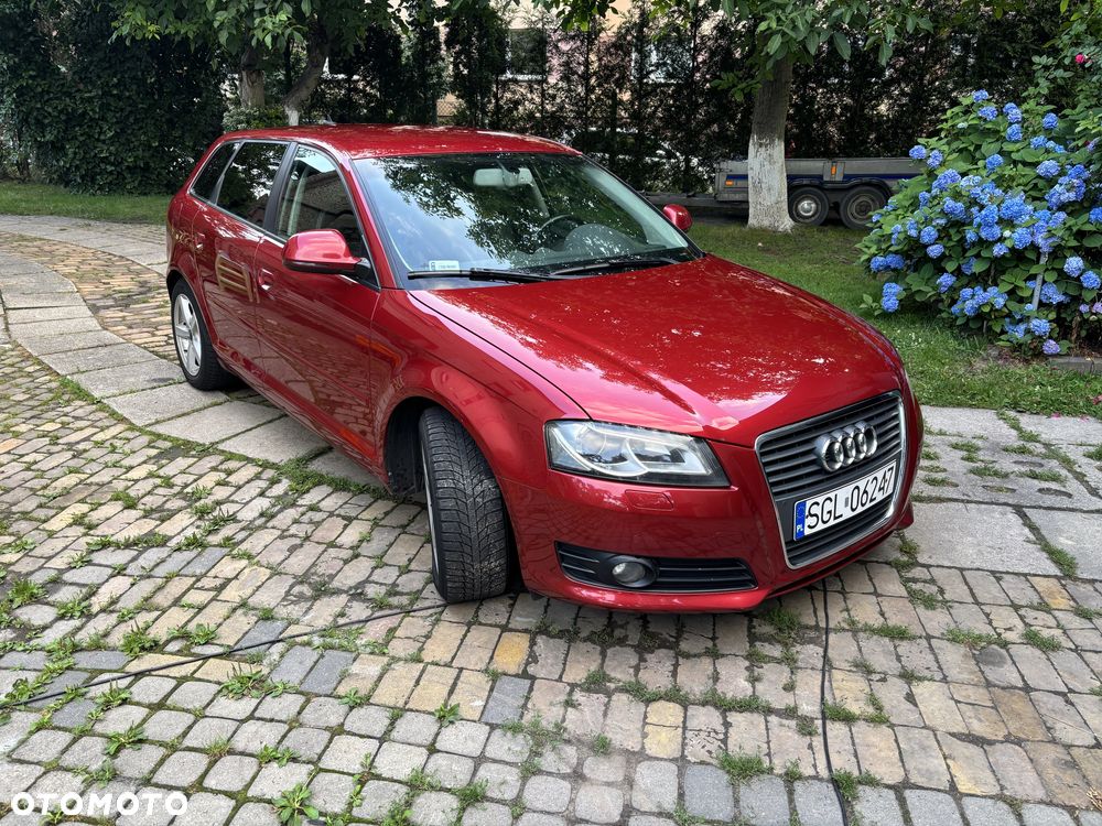 Audi A3 Sportback - 1