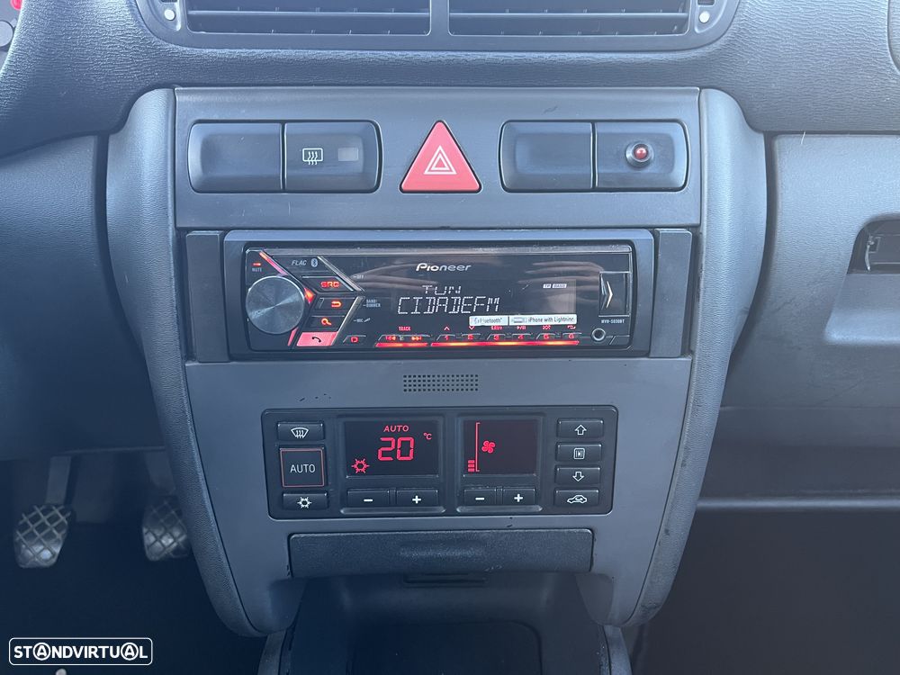 Audi A3 1.6 - 6