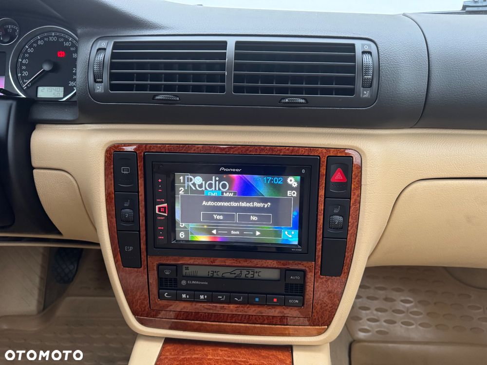 Volkswagen Passat 2.0 Exclusive - 23