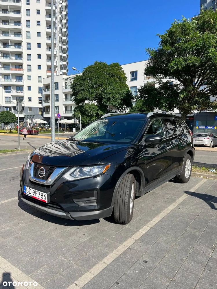 Nissan Rogue - 4