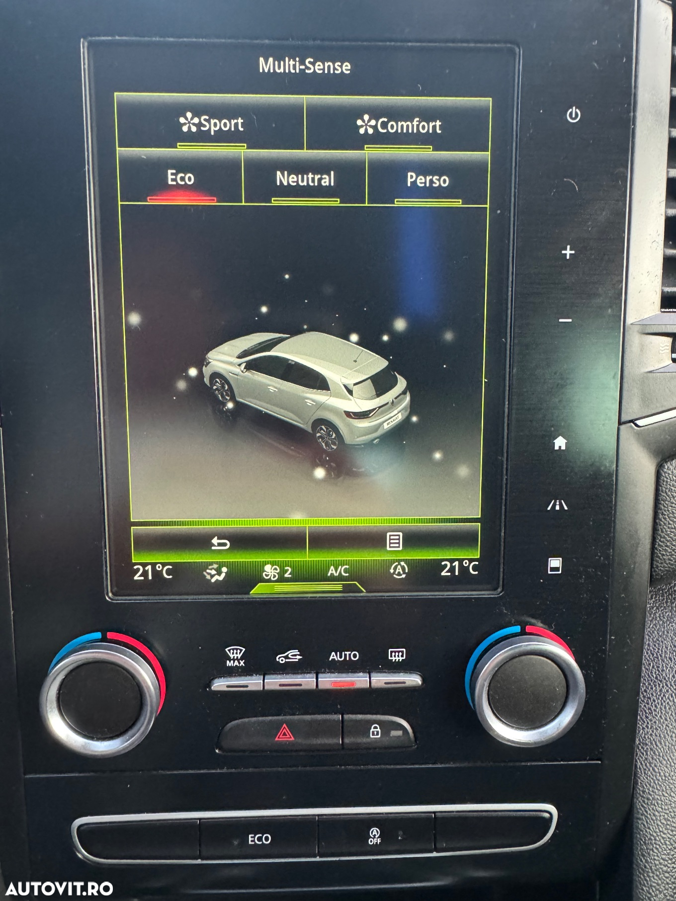 Renault Megane - 24