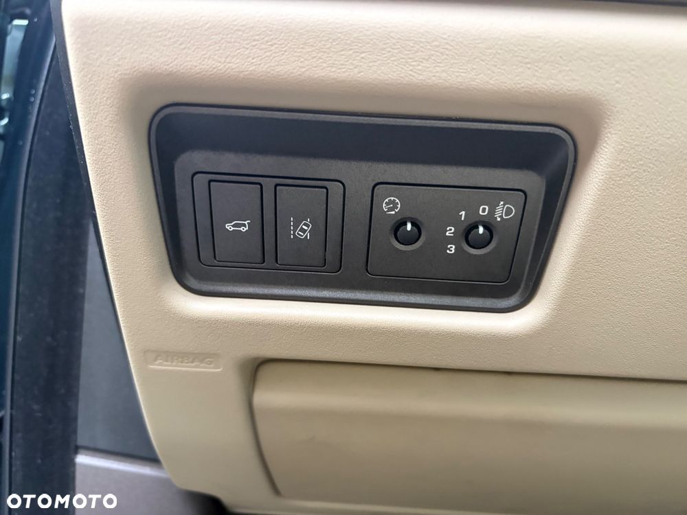 Land Rover Range Rover Evoque - 28