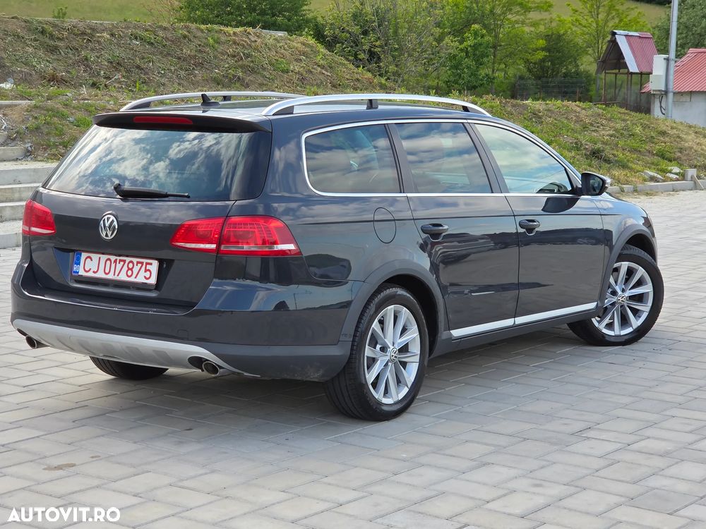 Volkswagen Passat 2.0 TDI 4Motion DSG BlueMotion Tech Highline - 8