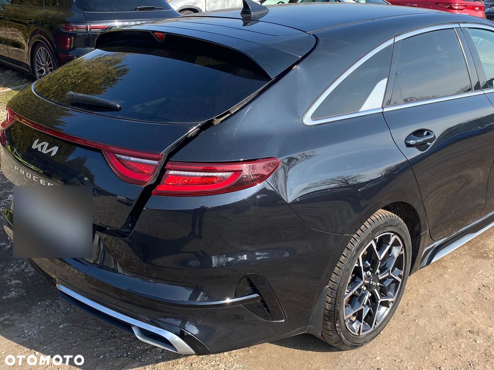 Kia ProCeed - 11