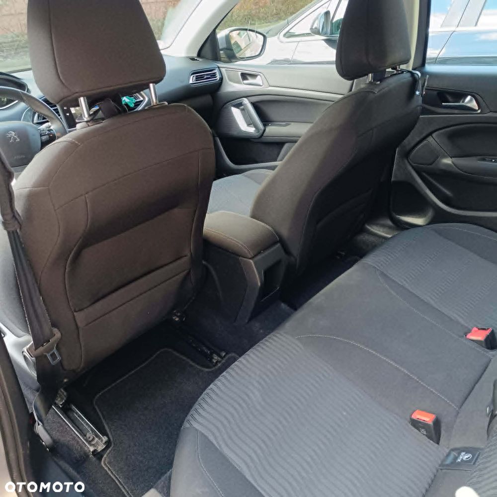 Peugeot 308 - 7