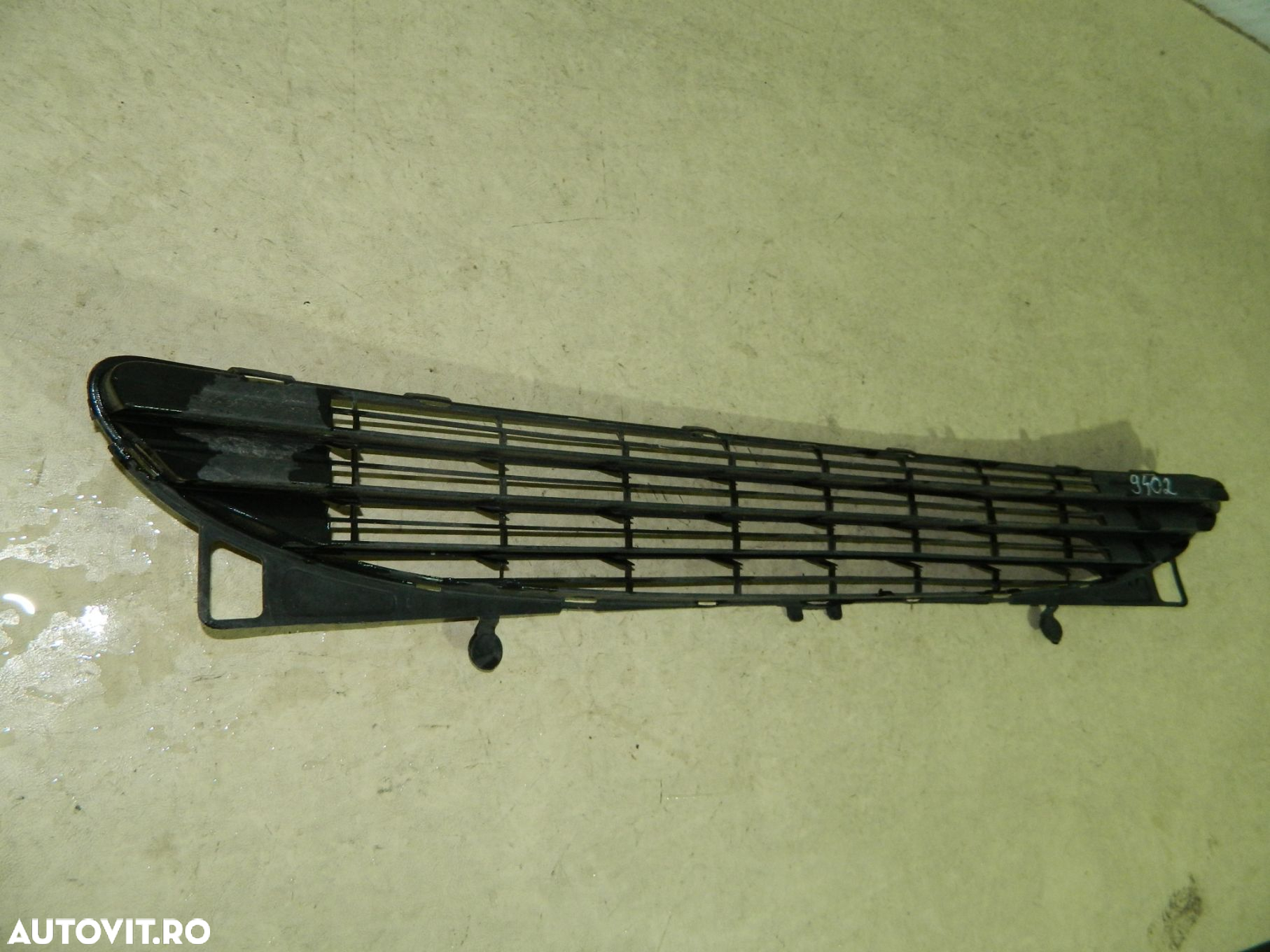Grila centrala bara fata, Peugeot 307, 01-05, 9634014177B - 5